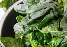 7 Powerful Foods That Naturally Lower High Blood PPressure. 1000473948